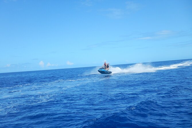 2 hours discovery tour of Moorea by Jet Ski - Moorea Activities Center in Opunohu: Briefing, Equipment, and Your First Bay Stop