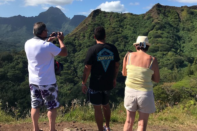 4x4 Moorea Safari Tours : Private tours - Guides make or break the day: William, JJ, and Carlos