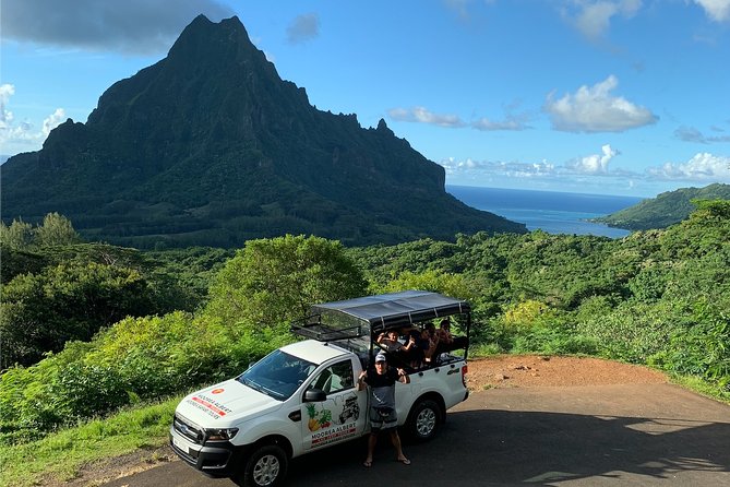 4x4 Moorea Safari Tours : With Hotel transfers - A Private 4x4 Safari that Fits Real Life