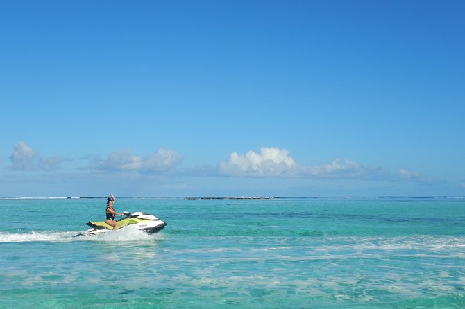 Activity/Excursion Lagoon Tour to Moorea by Canoe 6 hours - Tiki underwater and the Sea Turtle Spot