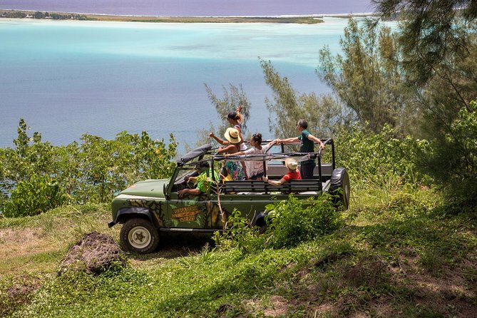 Bora Bora Half Day 4X4 Island Safari Tours - WWII-era guns and French Polynesian history: what you’ll learn and what to expect
