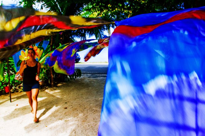 Bora Bora: Half Day Island 4WD Guided Tour - The plantation fruit stop, and how to handle the shopping moment