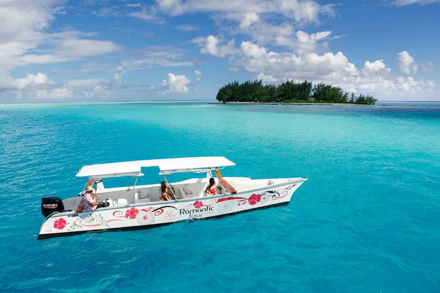 Bora Bora Luxury Tour and Beach Picnic - Where you start and how the day moves