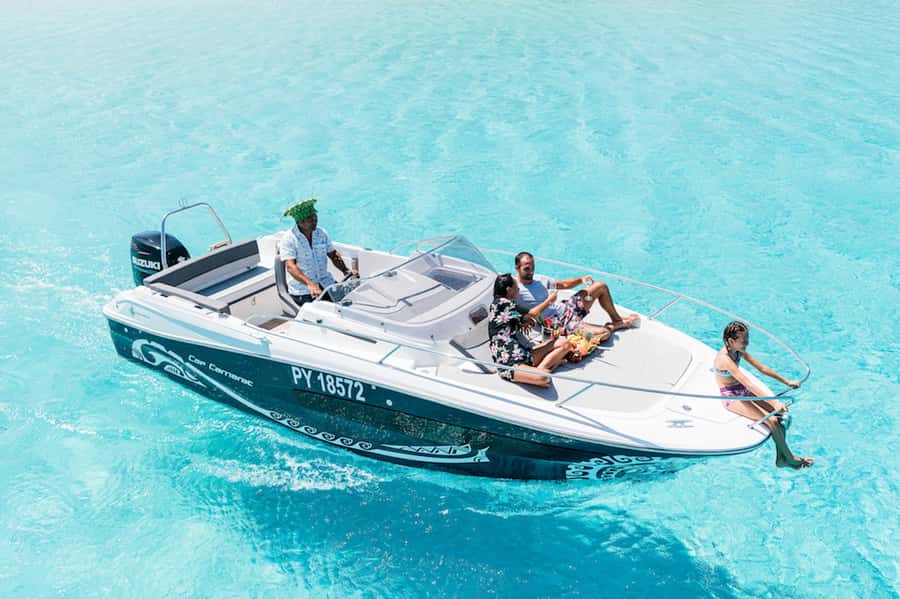 Bora Bora: Private Boat Tour with Snorkeling and Drinks - The captain’s job: finding the best snorkeling spots and lagoon viewpoints