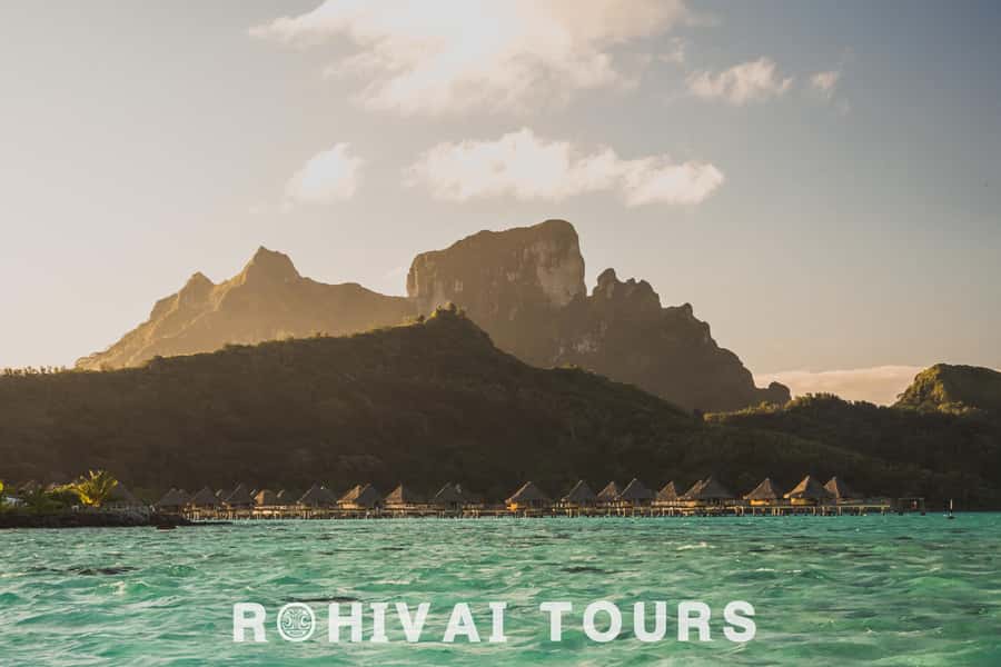 Bora Bora: Private Sunset cruise on the lagoon - Getting Picked Up Smoothly at Your Resort Pier
