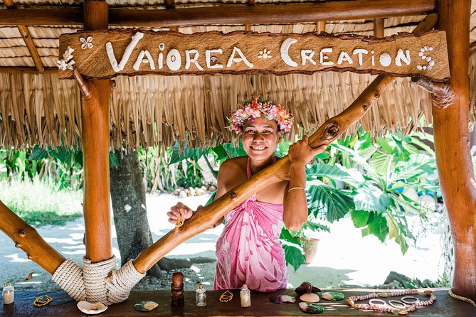 Bora Bora Snorkel Cruise by Polynesian Outrigger Canoe with BBQ Island Lunch - The private motu BBQ lunch, why this break is often the favorite part