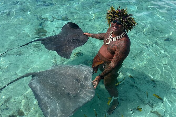 Crazy sea horse Bora Bora Comfortable boat, snorkeling and lunch - The Motu barbecue finish: food and culture in one place