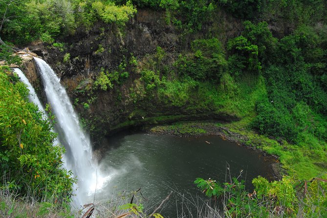 Crossing Over Tahiti Island Safari 4x4 - Inside the Tahiti that most people never see