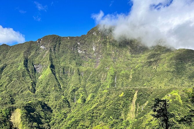 Crossing Over Tahiti Island Safari 4x4 - Archaeological sites and why they matter here
