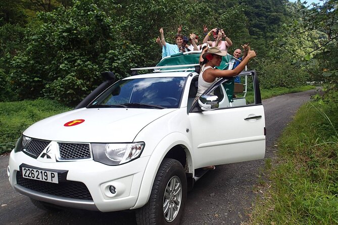 Crossing Over Tahiti Island Safari 4x4 - What to bring (and what to leave behind)
