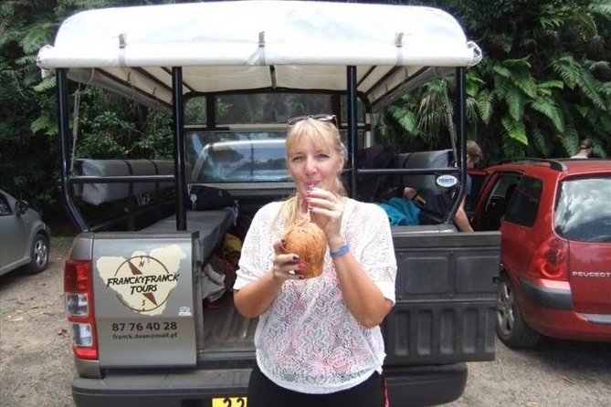 Franckyfranck Tours Moorea - Half day Tours - A 4WD Half-Day That Fits Moorea Without Eating Your Whole Day