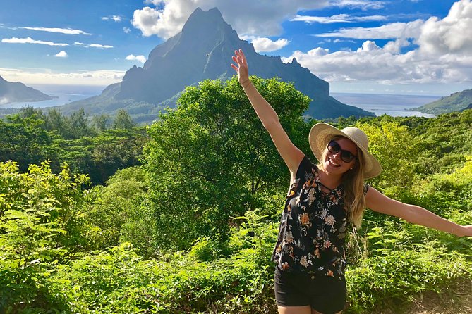 Franckyfranck Tours Moorea - Half day Tours - Manutea Tahiti Juice Factory and Distillery Tastings