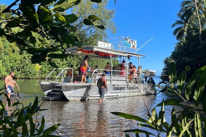 Half day Tahiti Peninsula and Teahupoo boat tour (shared boat) - The value question: $255.07 for a shared half day boat that covers a lot