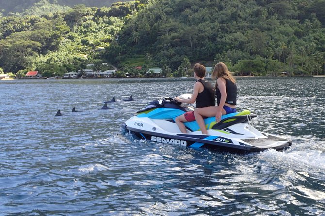 Jet-ski excursion 3 hrs Jet ski excursion to Moorea (single or two-seater) - Stingrays and blacktip sharks: the highlight stop you plan around
