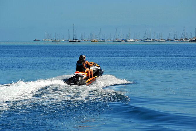 Jet Ski Trip for One Hour - Safety and first-time comfort: what the instructor approach means