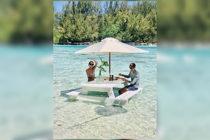Lagoon Tour + lunch with your feet in the water on a Motu - The snorkeling rhythm: turtles first, then stingrays and sharks