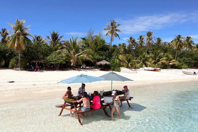 LUXURY PRIVATE Catamaran : Full-Day Sail & Polynesian Motu Lunch - Sailing the Lagoon at Vitamin Sea Bora Bora
