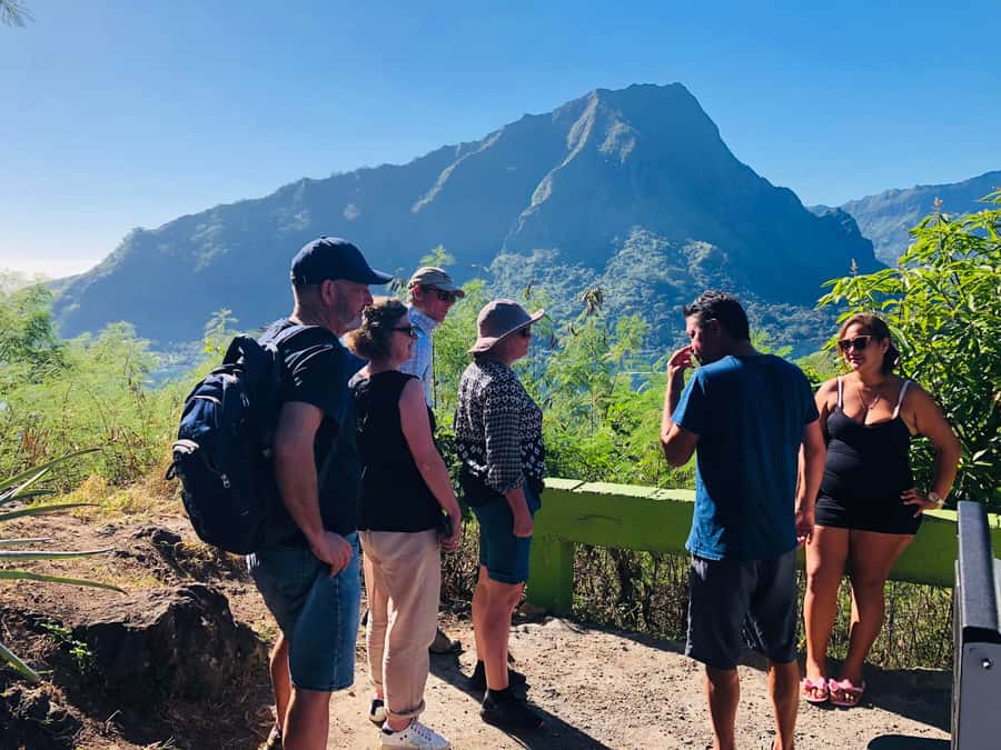 Moorea:4X4 safari excursion between land and sea with lunch - Key highlights at a glance