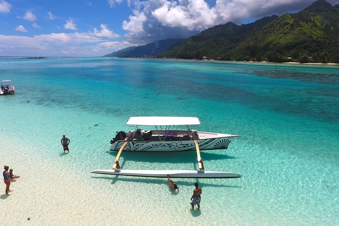 Moorea 6-Hour Snorkeling and Lunch Shared Tour - Small-group outrigger time, not a crowded food court