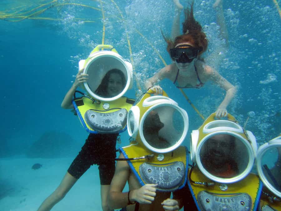 Moorea: Aquablue Helmet Underwater Walking Experience - Family Fit: A Great Moorea Activity from Age 6