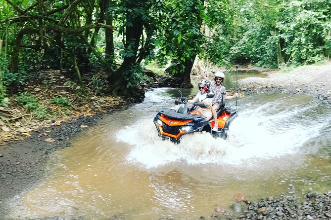 Moorea Combo 2h Jetski 3h30 Quad - Safety gear and guide energy: the human side of the combo