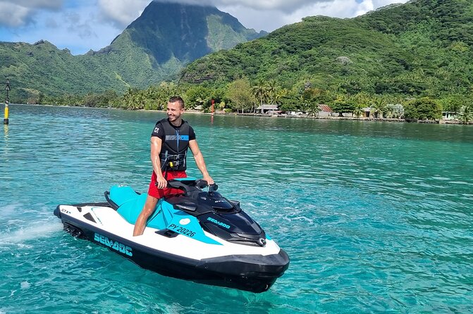 Moorea Solo or Twin 2 hours Jet Ski Tour - Stop Three: Opunohu Bay View Time (10 Minutes)