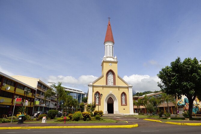 Papeete and Tahiti Historical and Cultural Tour - Stop 1 in Papeete: a city intro built around your curiosity