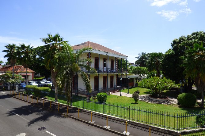 Papeete Walking Tour - Tahiti - Meet at Fare Manihini, then get your bearings fast