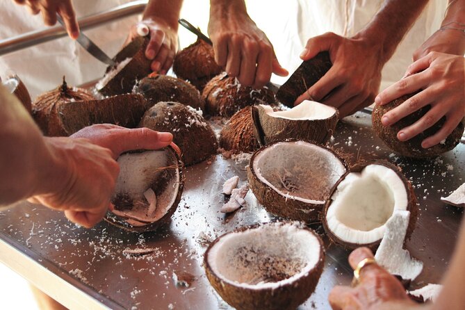 Polynesian culinary experience - BBQ Tuna and Homemade Sauces: The Flavor Lesson