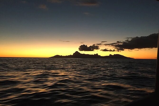 Private and Local Sunset Cruise in Tahiti - How long it takes, and what you actually fit around it