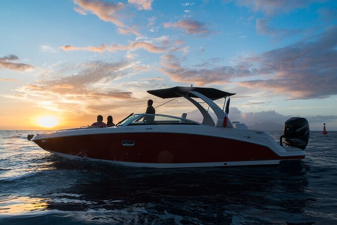 Private Boat Trip with Sunset / sunset cruise - Getting on the water at 5:30 pm from Te Moana Resort