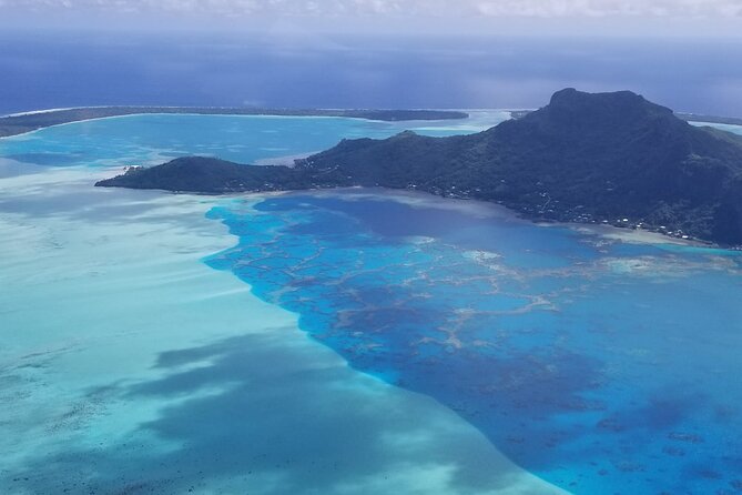 Private flight, in a light plane over the Polynesian motus from Raiatea - Photo time, questions, and how to make the most of a short flight