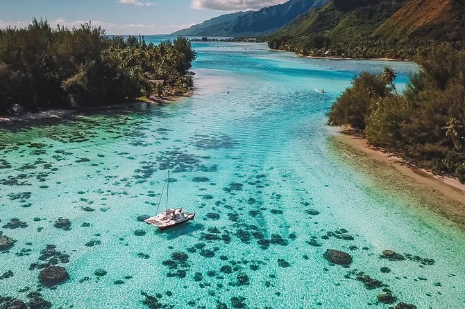 PRIVATE Full Day Tour : Moorea Snorkeling & Sailing on a Catamaran named Taboo - Sailing beyond the reef for views you cannot get from shore