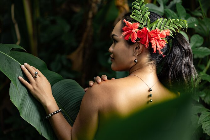 Private Photo Session on The Island of Moorea - How the photographers get you looking natural on camera