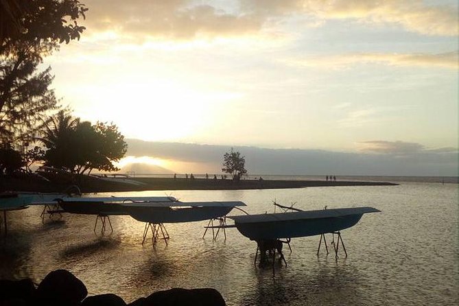 private Tahiti island discovery - Point Venus: lighthouse views, historical monuments, and black sand time