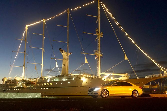 Private transfer Airport, Hotels, Pensions, Ferry, Restaurants - Price and value for a group of up to 2