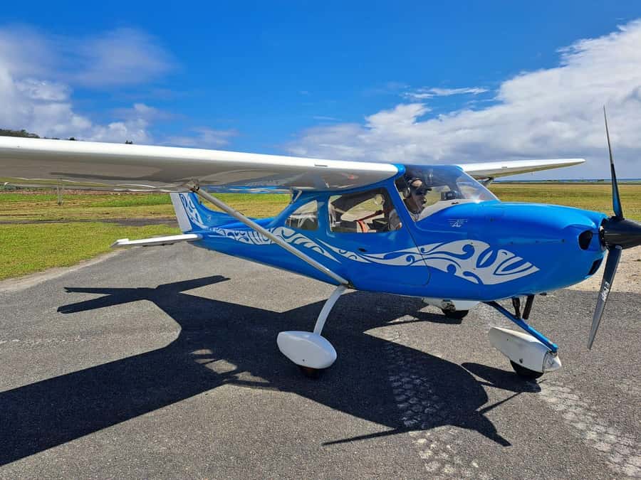 Raiatea: Bora Bora and Taha'a Private Scenic Flight one hour - Price value: $82 per person, and what makes it feel worth it