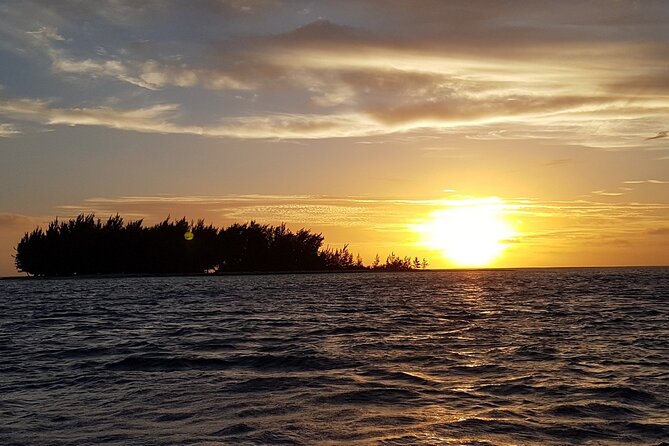 Reef Discovery Private Sunset Cruise in Bora-Bora - Dressing for comfort on a boat (and keeping your plans intact)