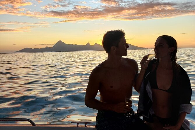Sunset Cruise in Tahiti - Lagoon Snorkeling in the Dusk Window (Fish, Rays, Turtles)