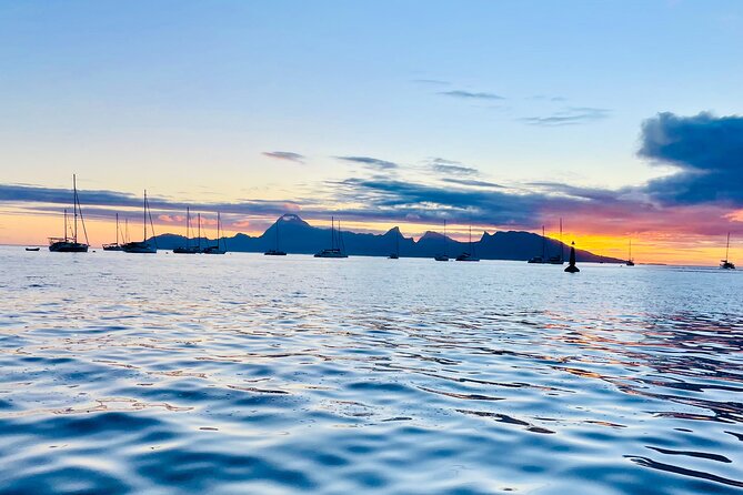 Sunset Cruise in Tahiti - The On-Board Food and Drinks: What’s Included and What to Expect