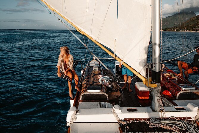 Sunset sailing - Lagoon snorkeling with provided gear, without the hassle