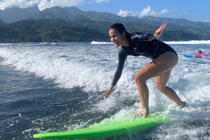 SURF TAHITI Bites & Waves – Surf experience with every bite - Secluded island spots: why “away from crowds” matters