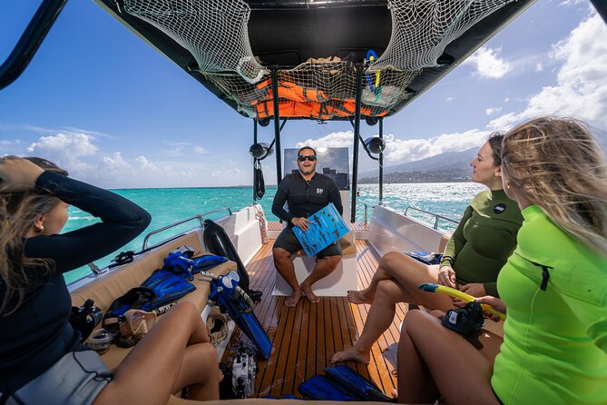 Tahiti Lagoon Snorkeling and Lunch Boat Tour (6 pax max) - Key highlights worth planning around