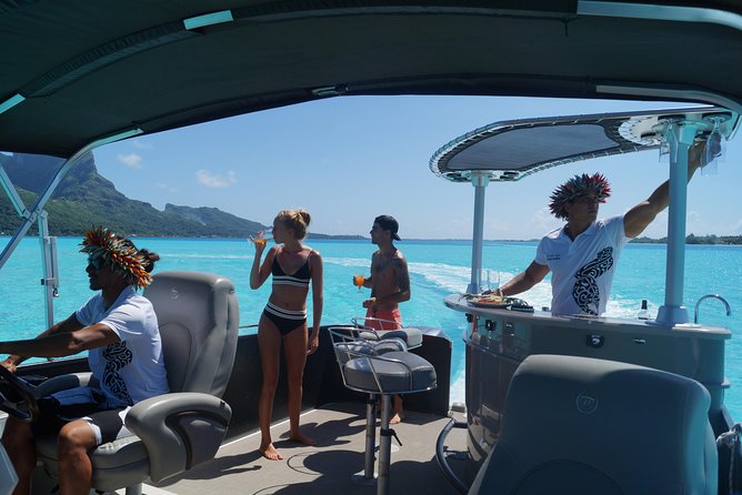 Toa Boat Bora Bora Private Lagoon tour with Lunch on Entertainer Bar Boat - Key things that make this Bora Bora lagoon day worth it