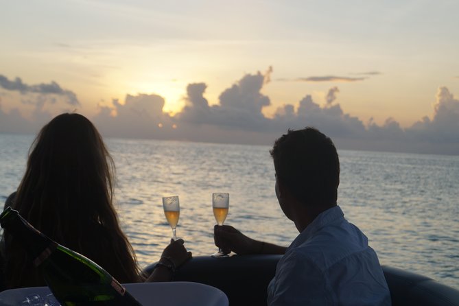 Toa Boat Bora Bora Private Sunset On Majestic Pontoon Boat - The crew touch: when a sunset becomes a ceremony