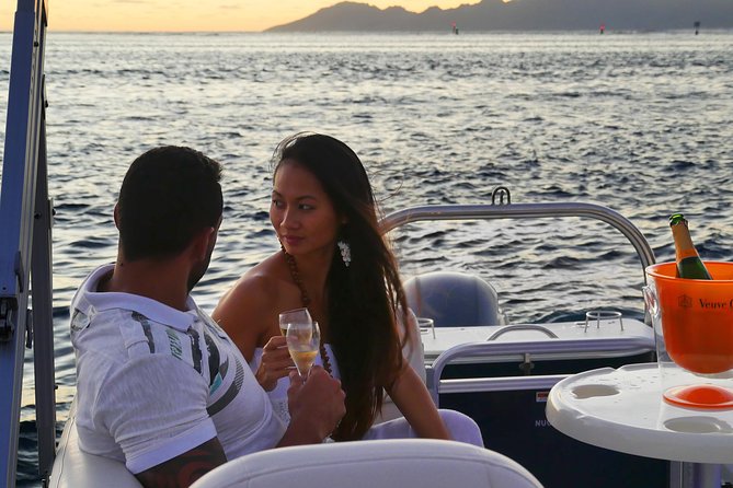 Toa Boat Bora Bora Private Sunset On Majestic Pontoon Boat - Weather reality: why good conditions make or break the sunset