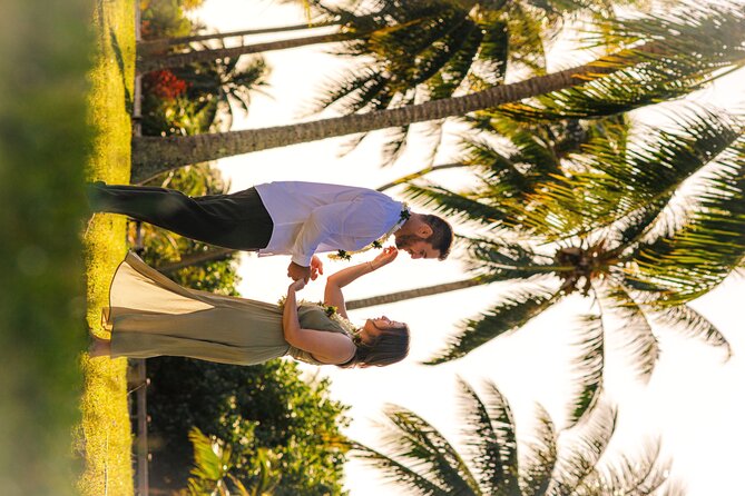 Unique photo shoot in the heart DE Moorea: Beach & mountain combo - Who should book this Moorea photo shoot
